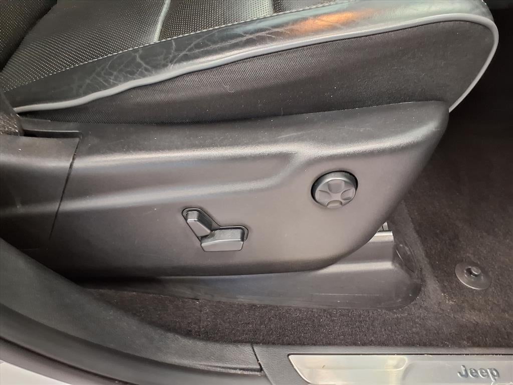 2020 Jeep Grand Cherokee Overland