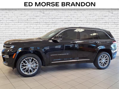2023 Jeep Grand Cherokee Summit