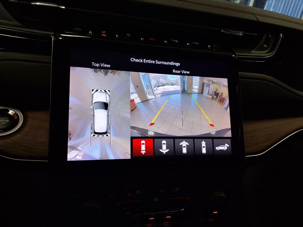 2023 Jeep Grand Cherokee Summit