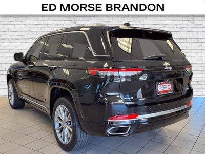 2023 Jeep Grand Cherokee Summit