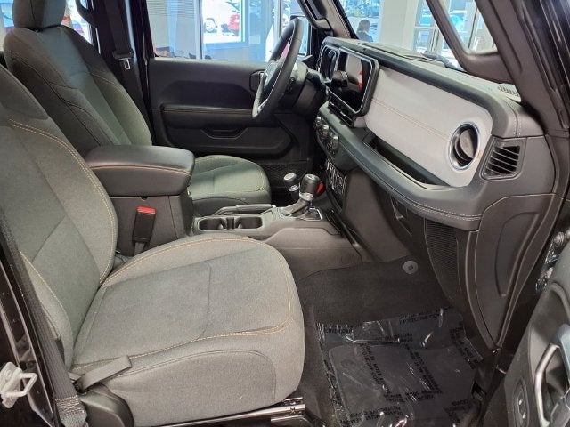 2025 Jeep Wrangler Sahara 4xe
