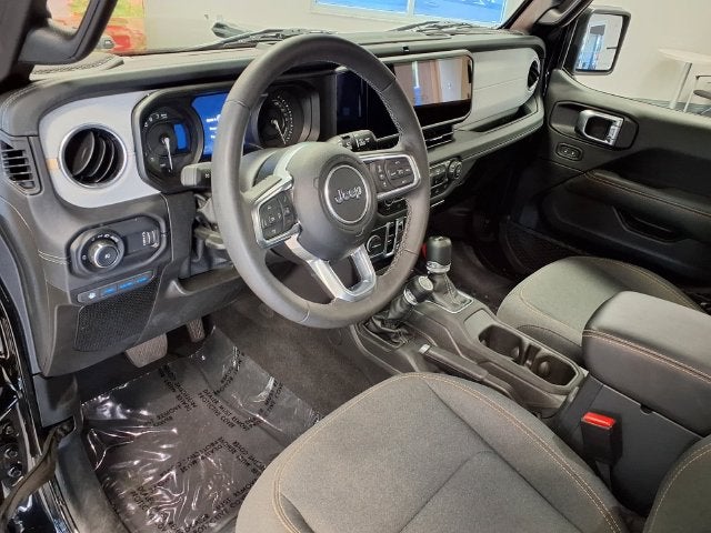 2025 Jeep Wrangler Sahara 4xe