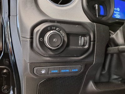 2025 Jeep Wrangler Sahara 4xe