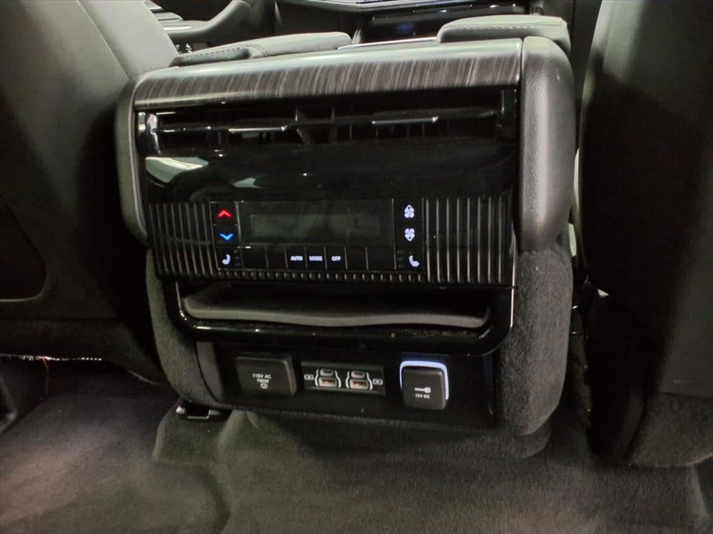 2023 Jeep Wagoneer Series III