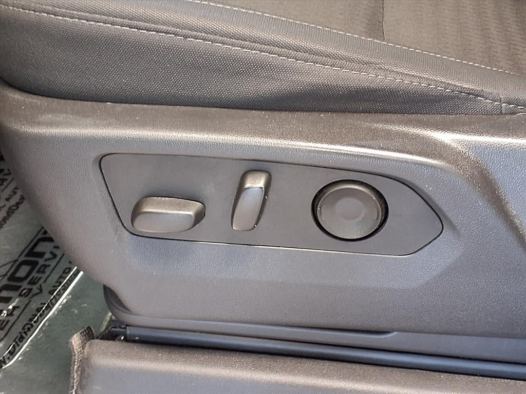 2025 Chevrolet Silverado 1500 LT LT1