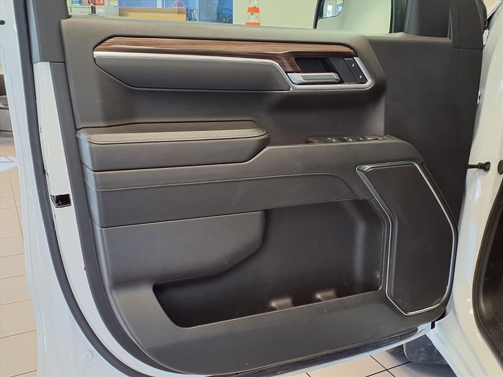 2025 Chevrolet Silverado 1500 LT LT1