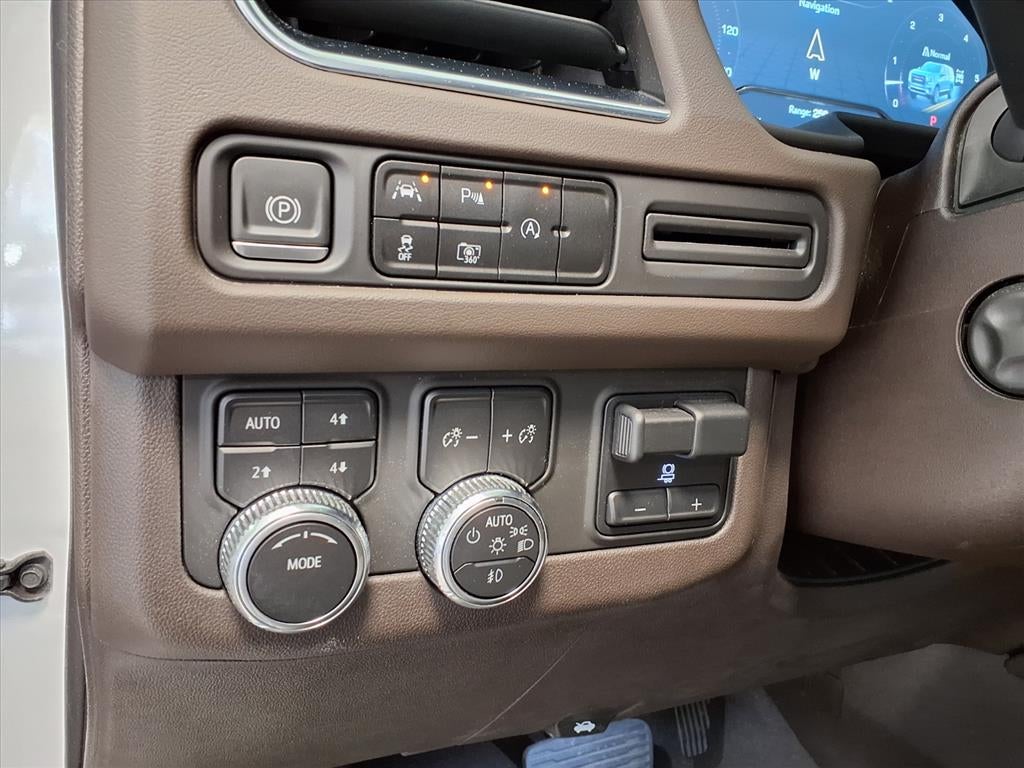 2023 GMC Yukon XL SLT