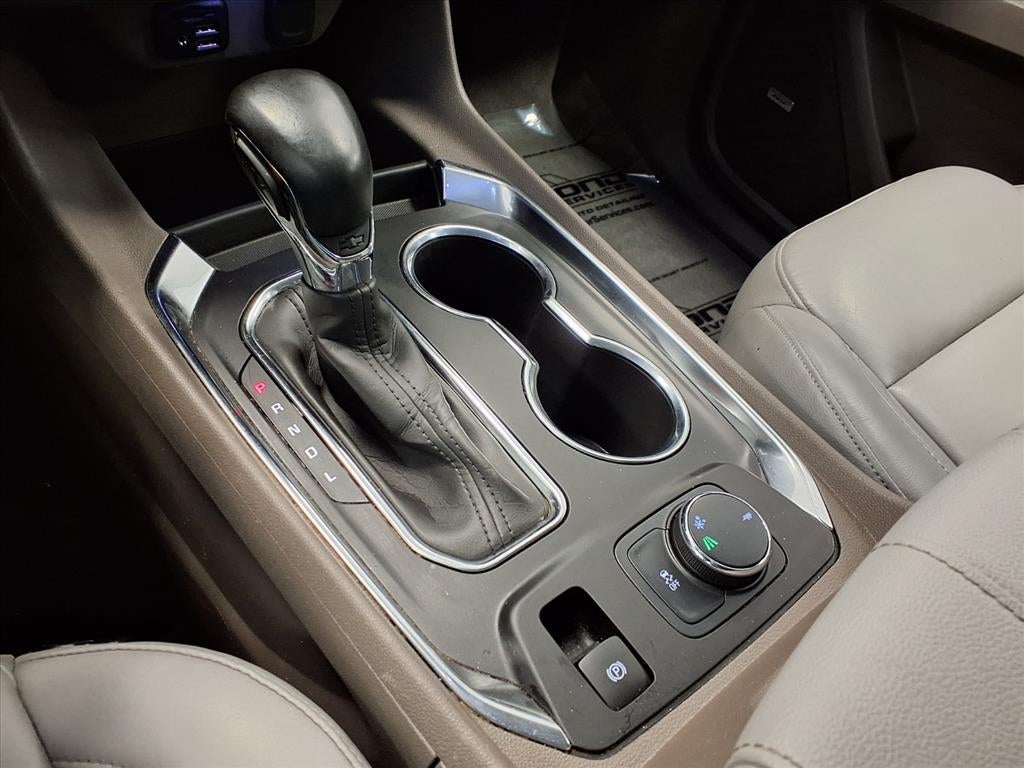 2021 Chevrolet Traverse LT Leather