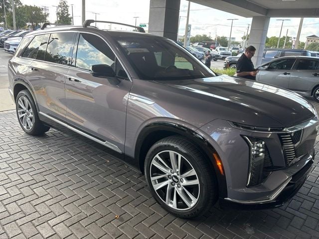 2026 Cadillac VISTIQ Luxury
