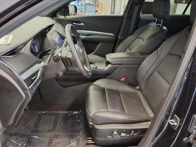 2023 Cadillac XT4 Premium Luxury