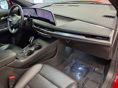 2024 Cadillac XT4 Premium Luxury