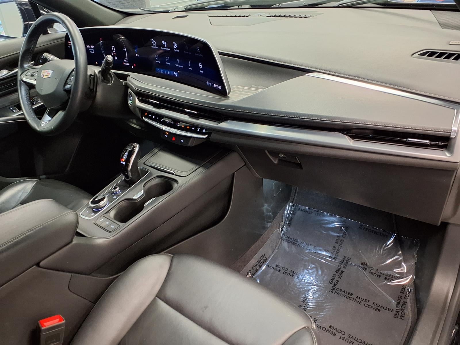 2024 Cadillac XT4 Premium Luxury