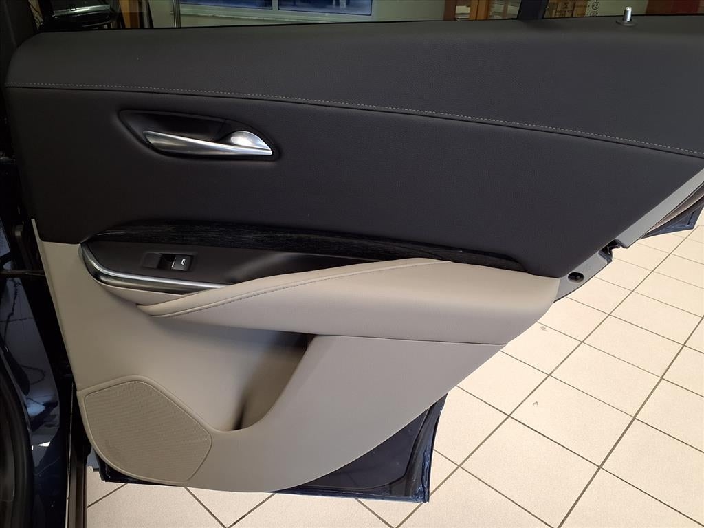 2021 Cadillac XT4 Premium Luxury