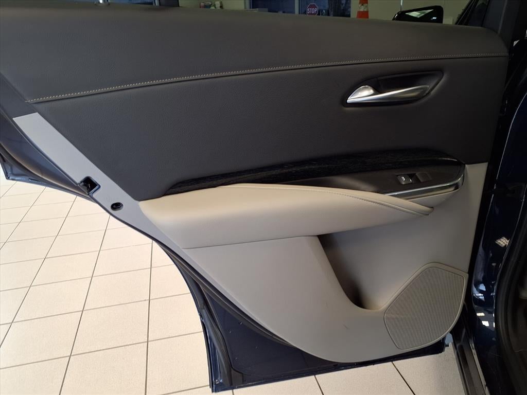 2021 Cadillac XT4 Premium Luxury