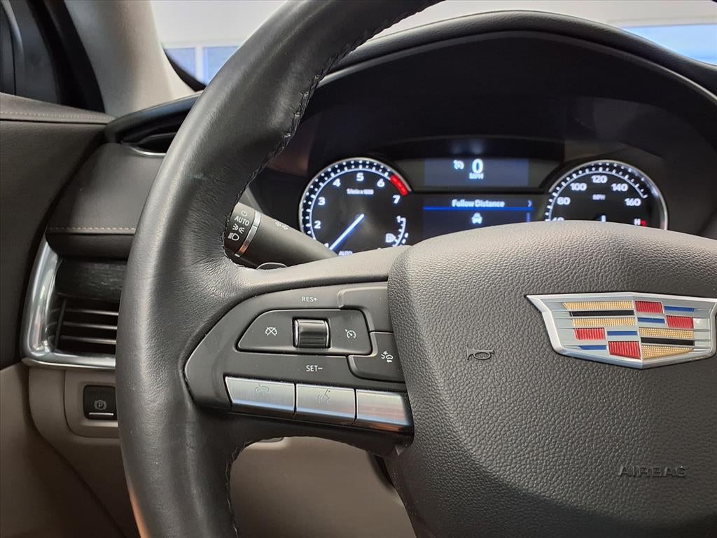 2021 Cadillac XT4 Premium Luxury