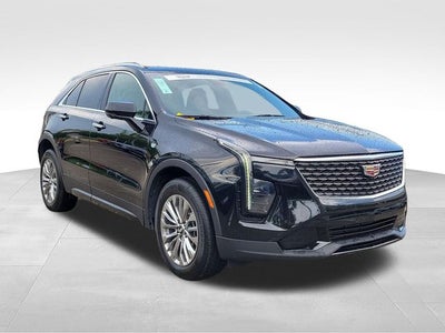 2025 Cadillac XT4 Premium Luxury