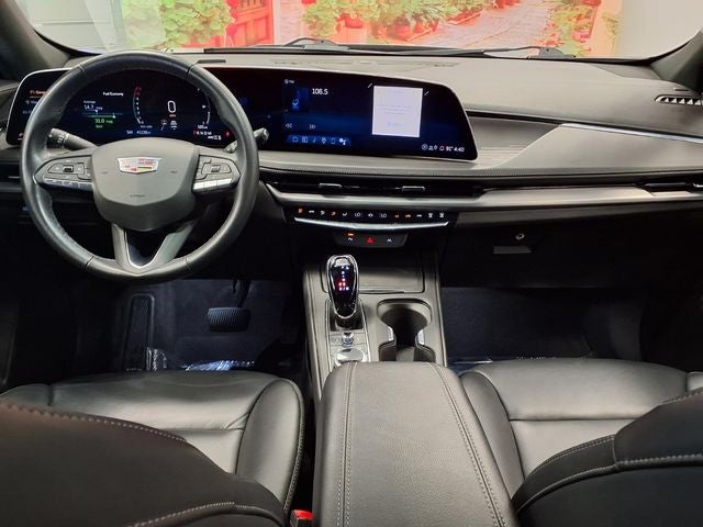 2025 Cadillac XT4 Premium Luxury