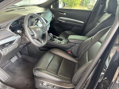 2022 Cadillac XT4 Premium Luxury