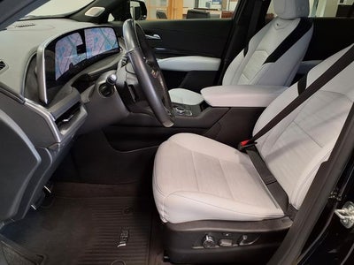 2025 Cadillac XT4 Sport