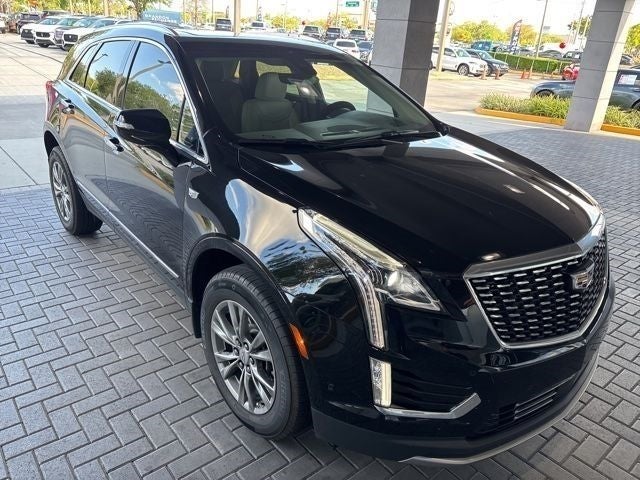 2022 Cadillac XT5 Premium Luxury