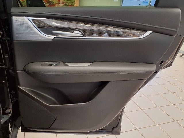 2025 Cadillac XT5 Sport