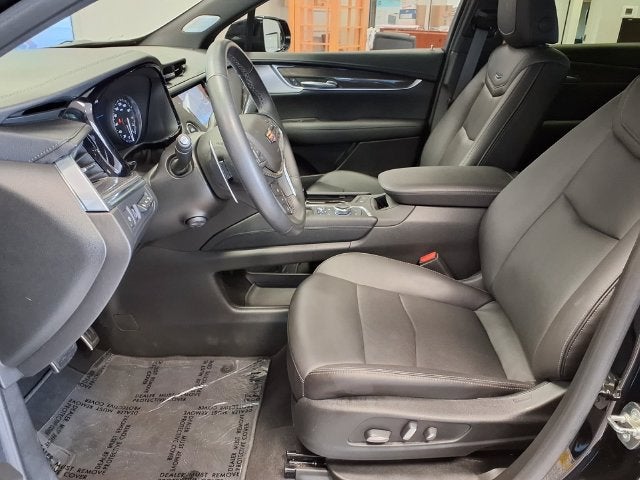 2025 Cadillac XT5 Sport