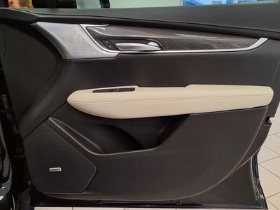 2025 Cadillac XT5 Sport