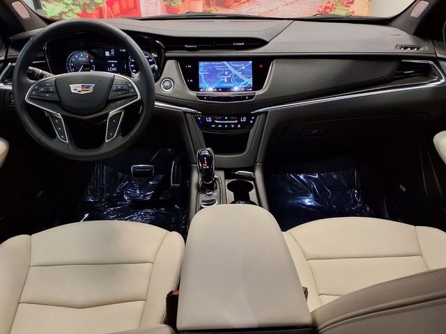 2025 Cadillac XT5 Sport