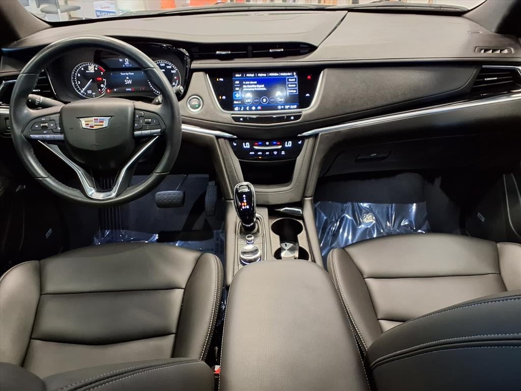 2024 Cadillac XT6 Luxury