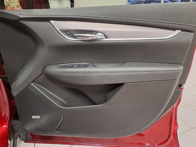 2025 Cadillac XT6 Luxury