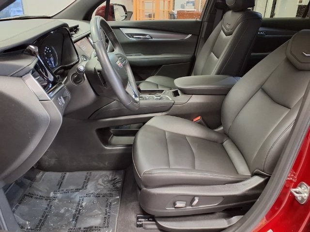 2025 Cadillac XT6 Luxury