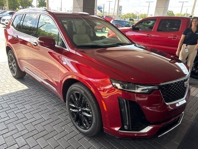 2025 Cadillac XT6 Premium Luxury
