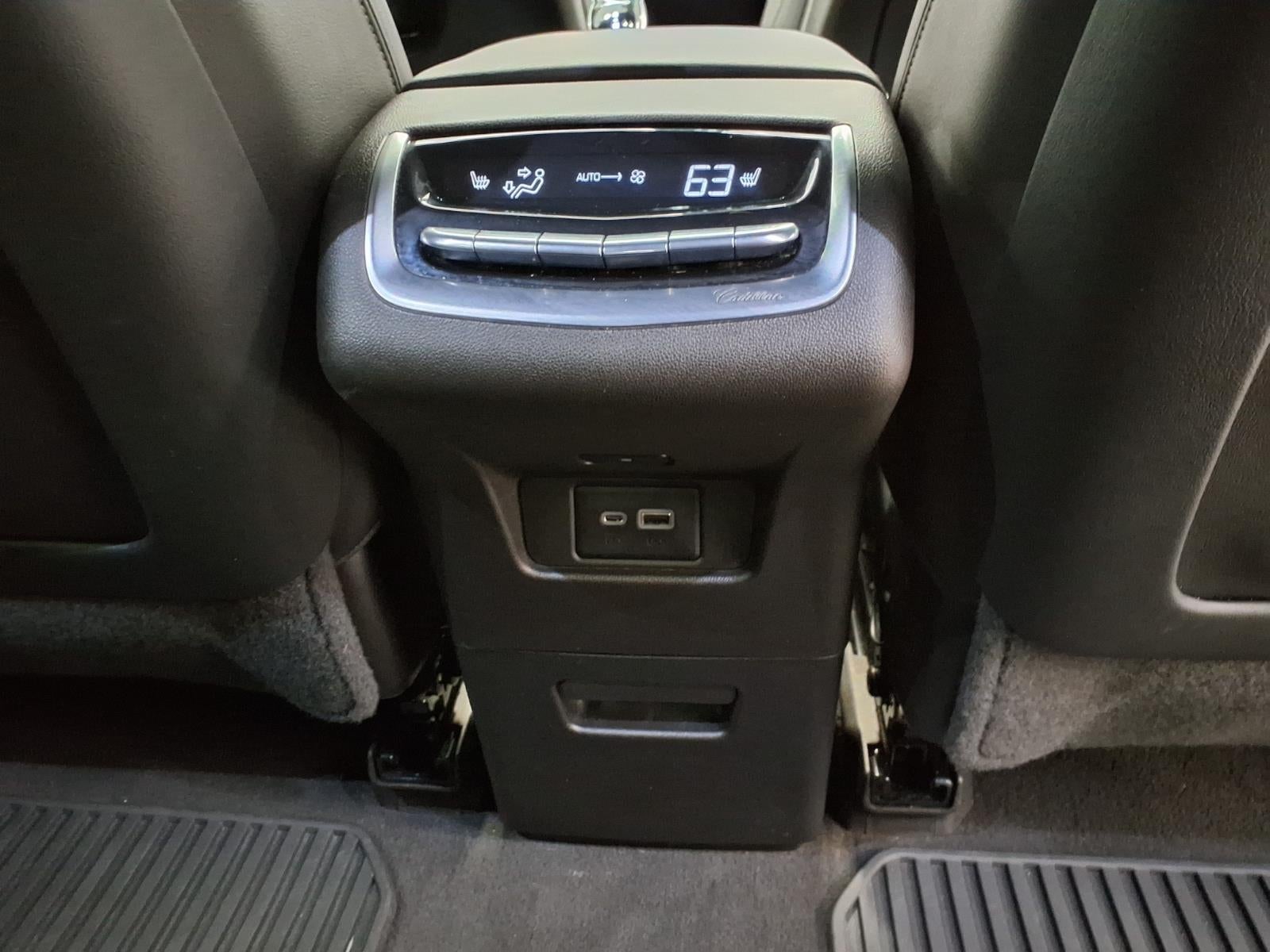 2023 Cadillac XT6 Sport