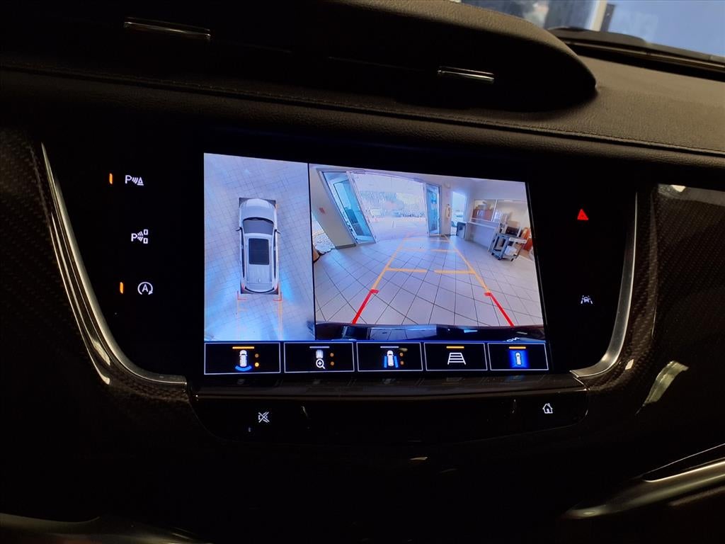 2024 Cadillac XT6 Sport