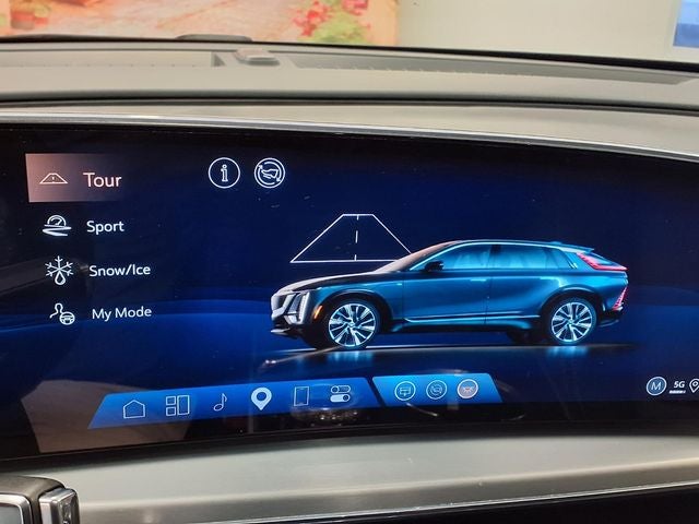 2024 Cadillac LYRIQ Luxury
