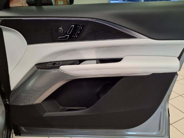 2025 Cadillac LYRIQ Luxury
