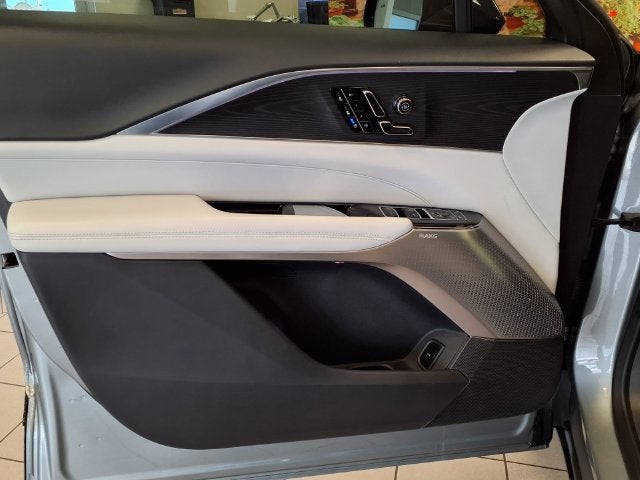 2025 Cadillac LYRIQ Luxury