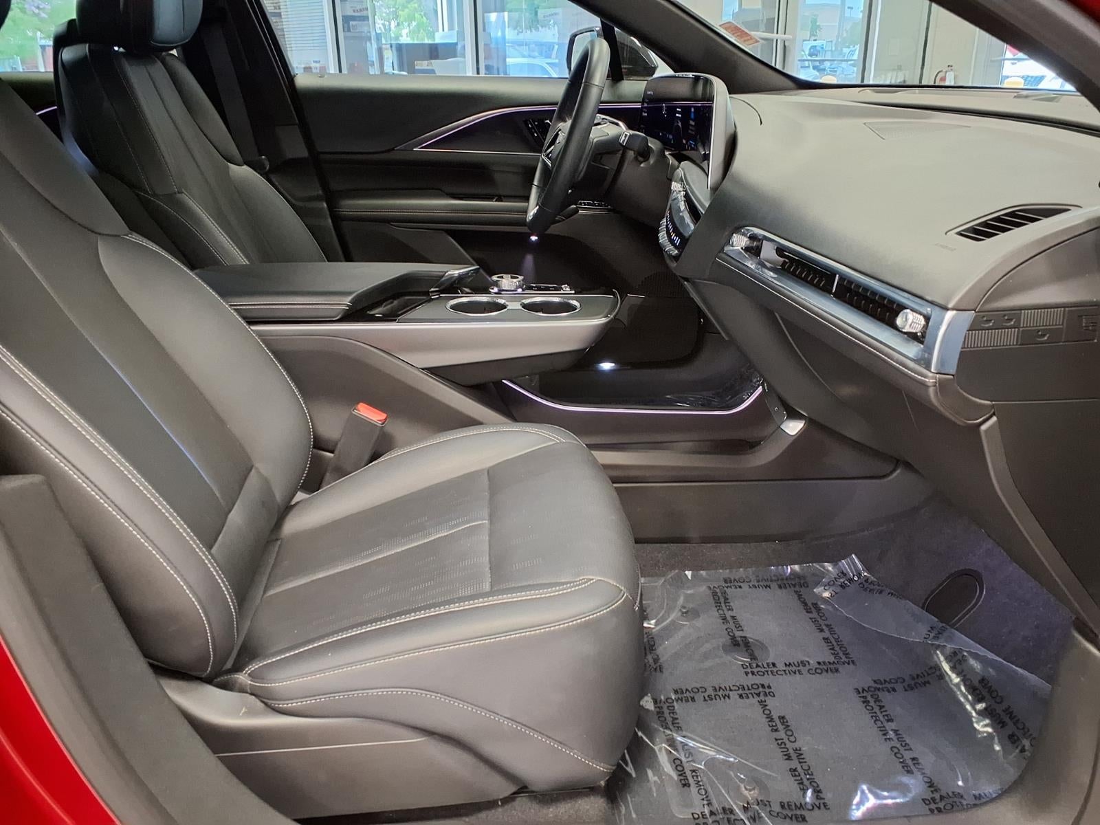 2024 Cadillac LYRIQ Sport