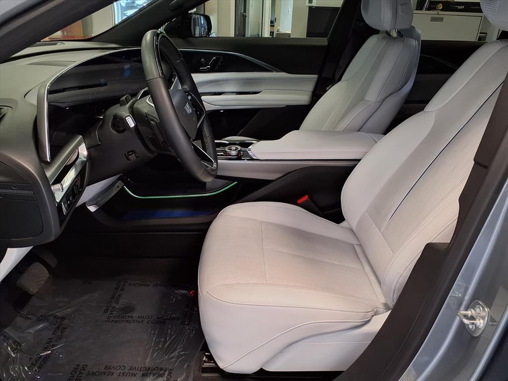 2024 Cadillac LYRIQ Sport