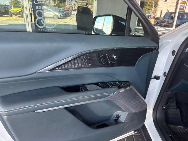 2024 Cadillac LYRIQ Sport