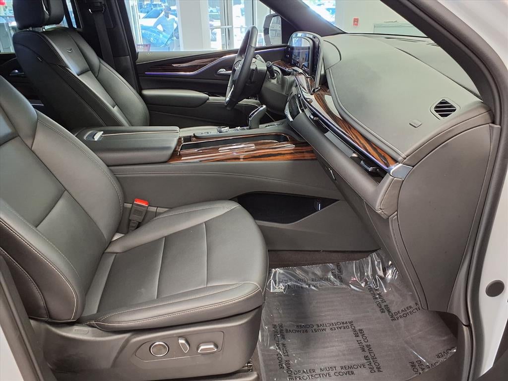 2024 Cadillac Escalade ESV Luxury