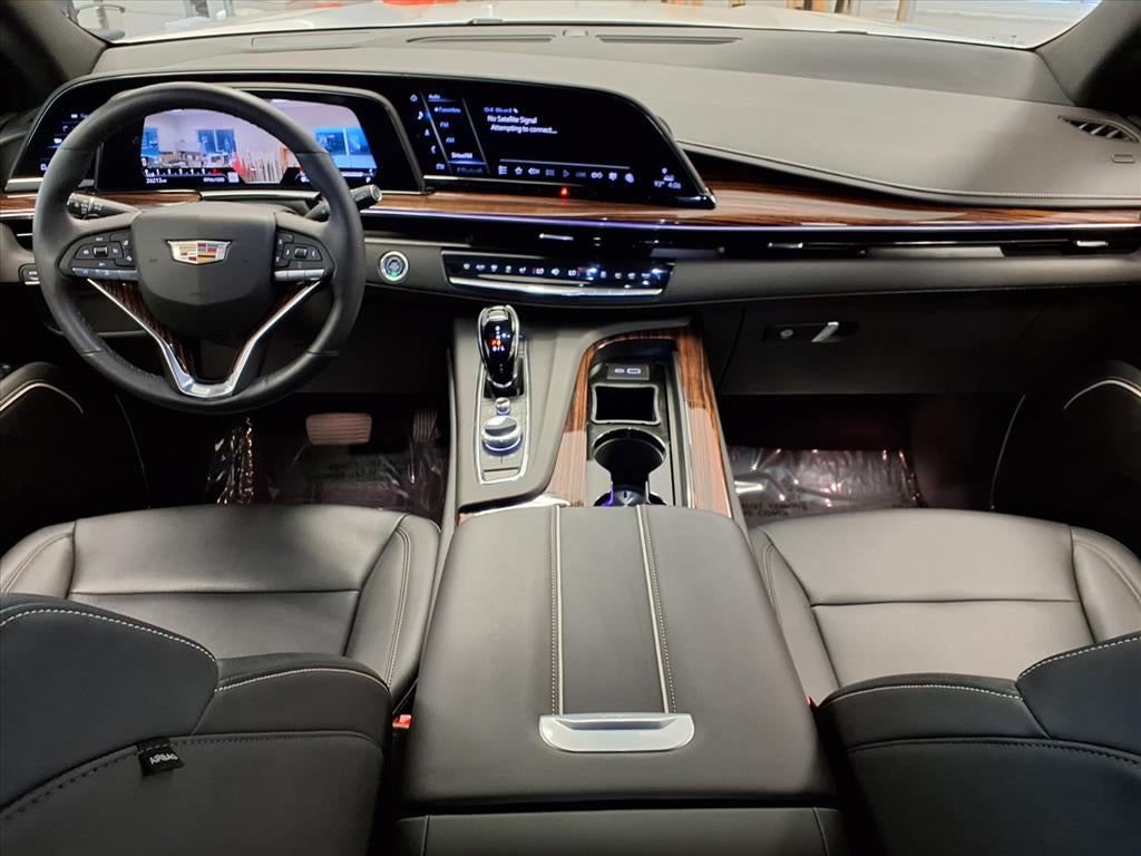 2024 Cadillac Escalade ESV Luxury