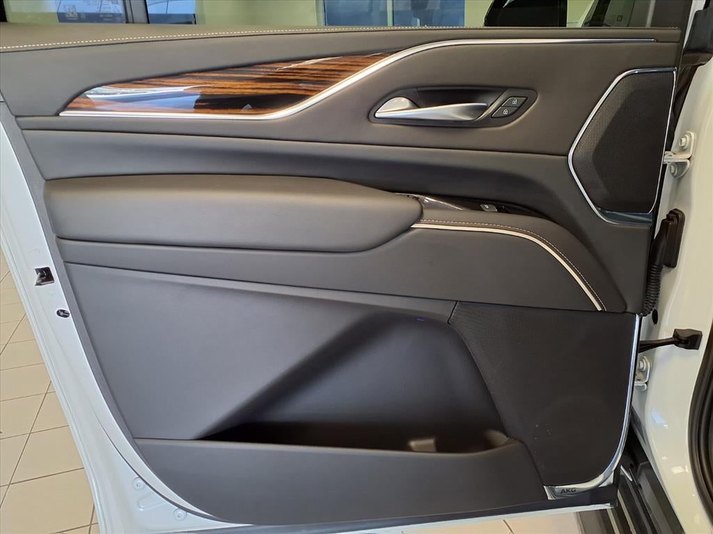 2024 Cadillac Escalade ESV Luxury