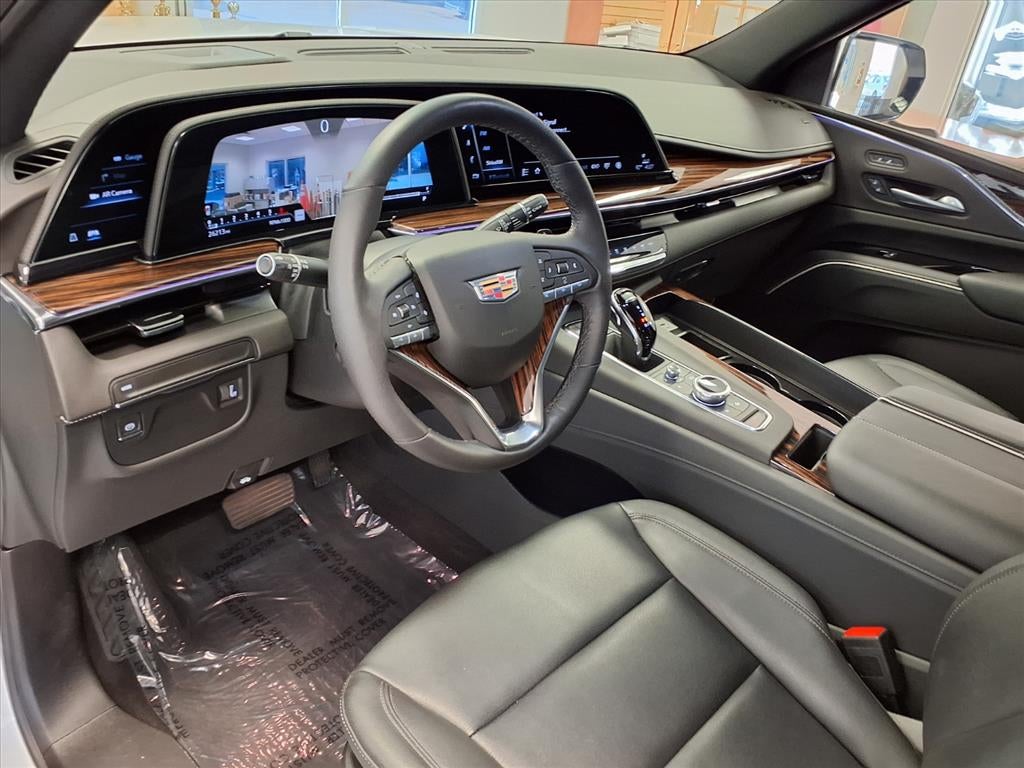 2024 Cadillac Escalade ESV Luxury
