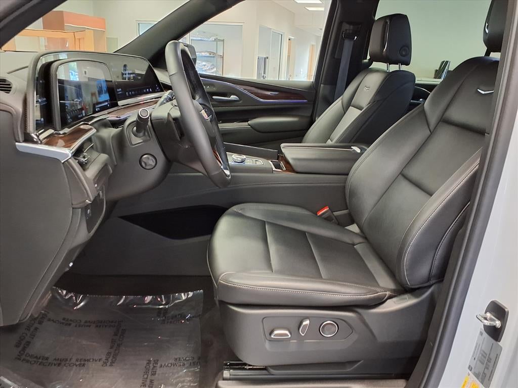 2024 Cadillac Escalade ESV Luxury