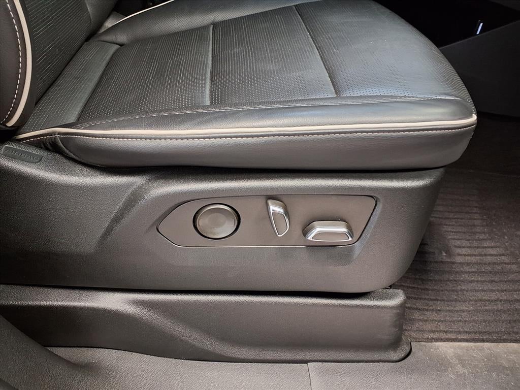 2022 Cadillac Escalade ESV Premium