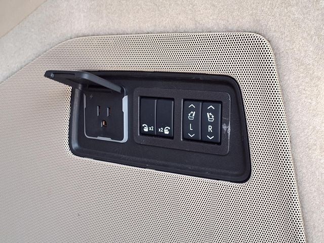 2024 Cadillac Escalade ESV Premium