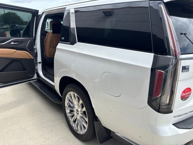 2024 Cadillac Escalade ESV Premium