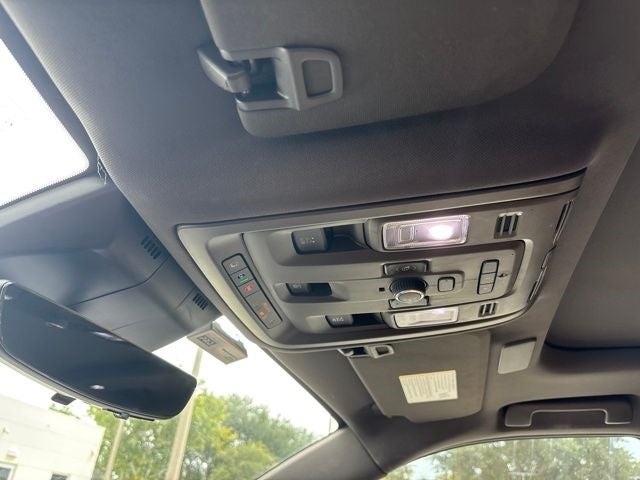 2024 Cadillac Escalade ESV Premium