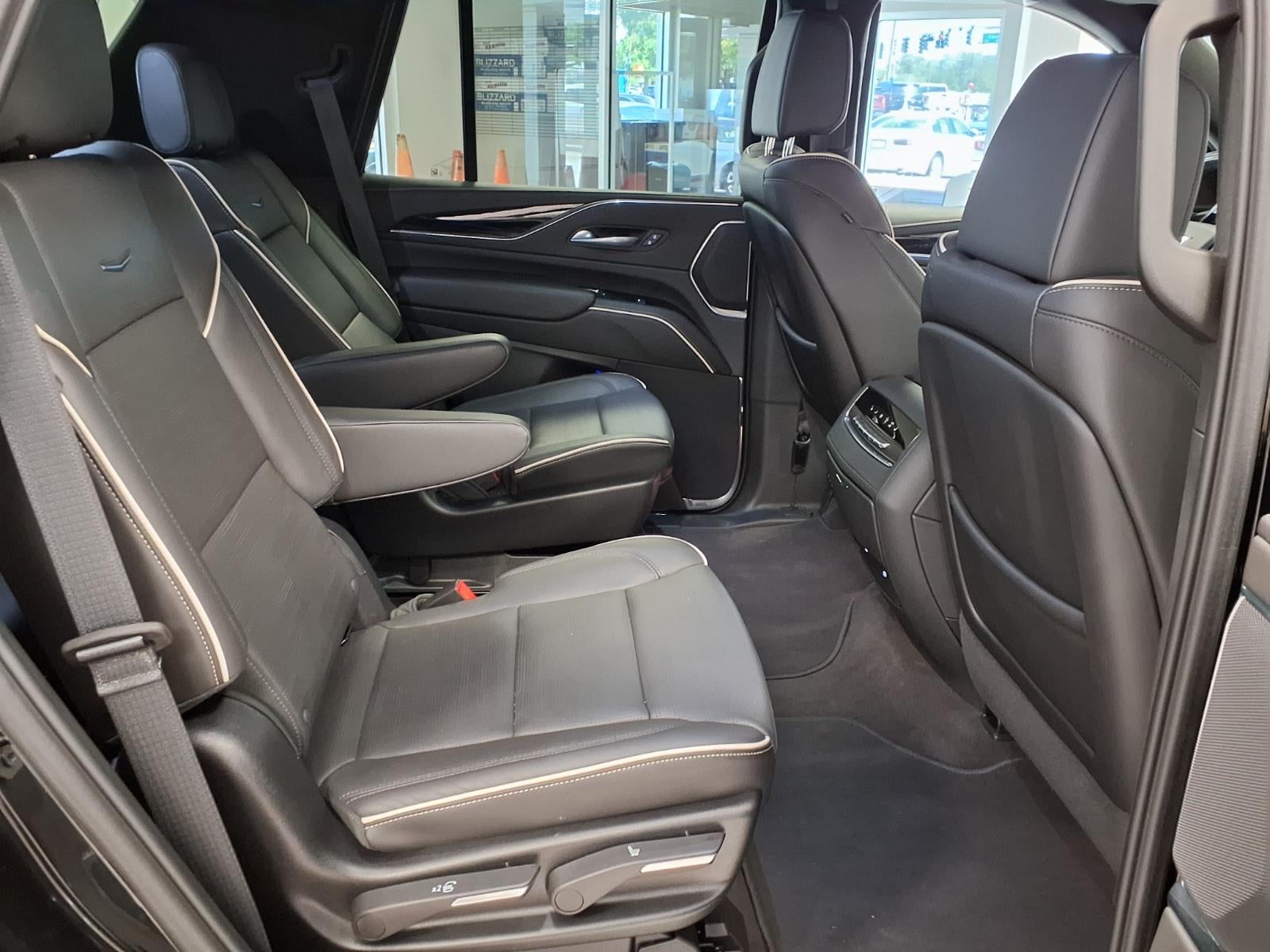 2024 Cadillac Escalade Sport